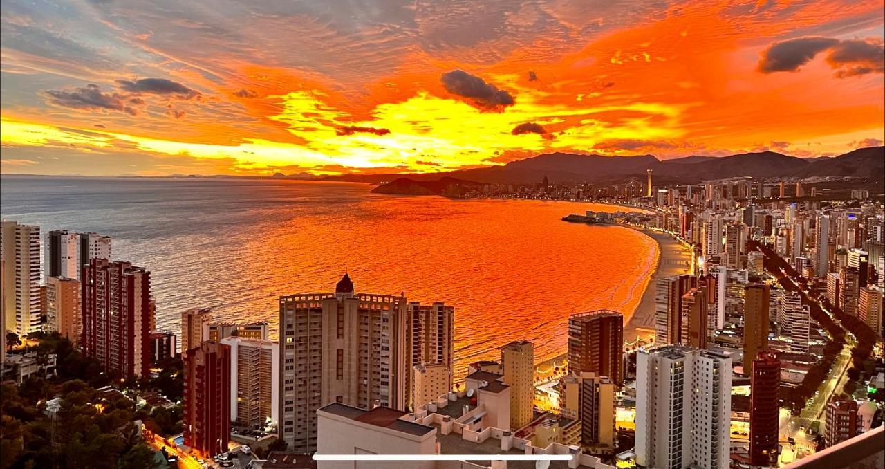 See The Sea Miramar Apartment - 150M To The Beach เบนิดอร์ม ภายนอก รูปภาพ